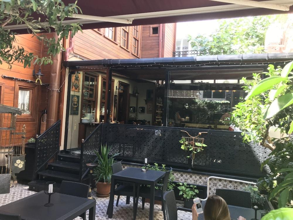 Ferman Hotel-special Category מלון